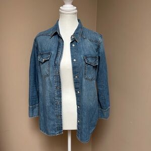 Aritzia Wilfred Free Denim Button Down Shirt